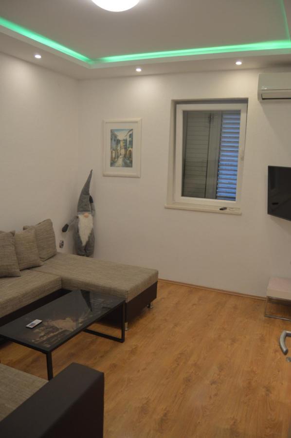 Lipa Mare Apartman Salona Kültér fotó