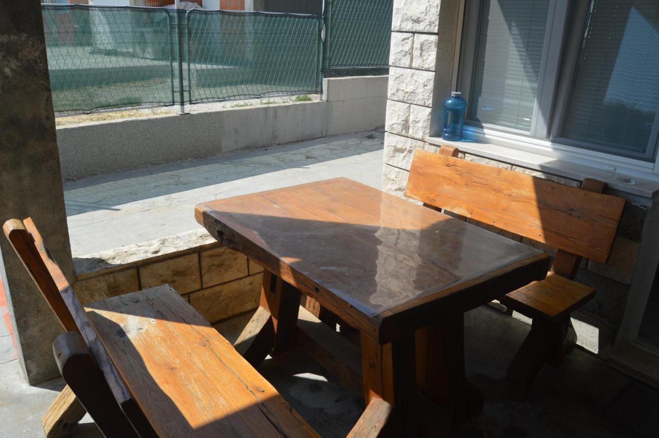 Lipa Mare Apartman Salona Kültér fotó